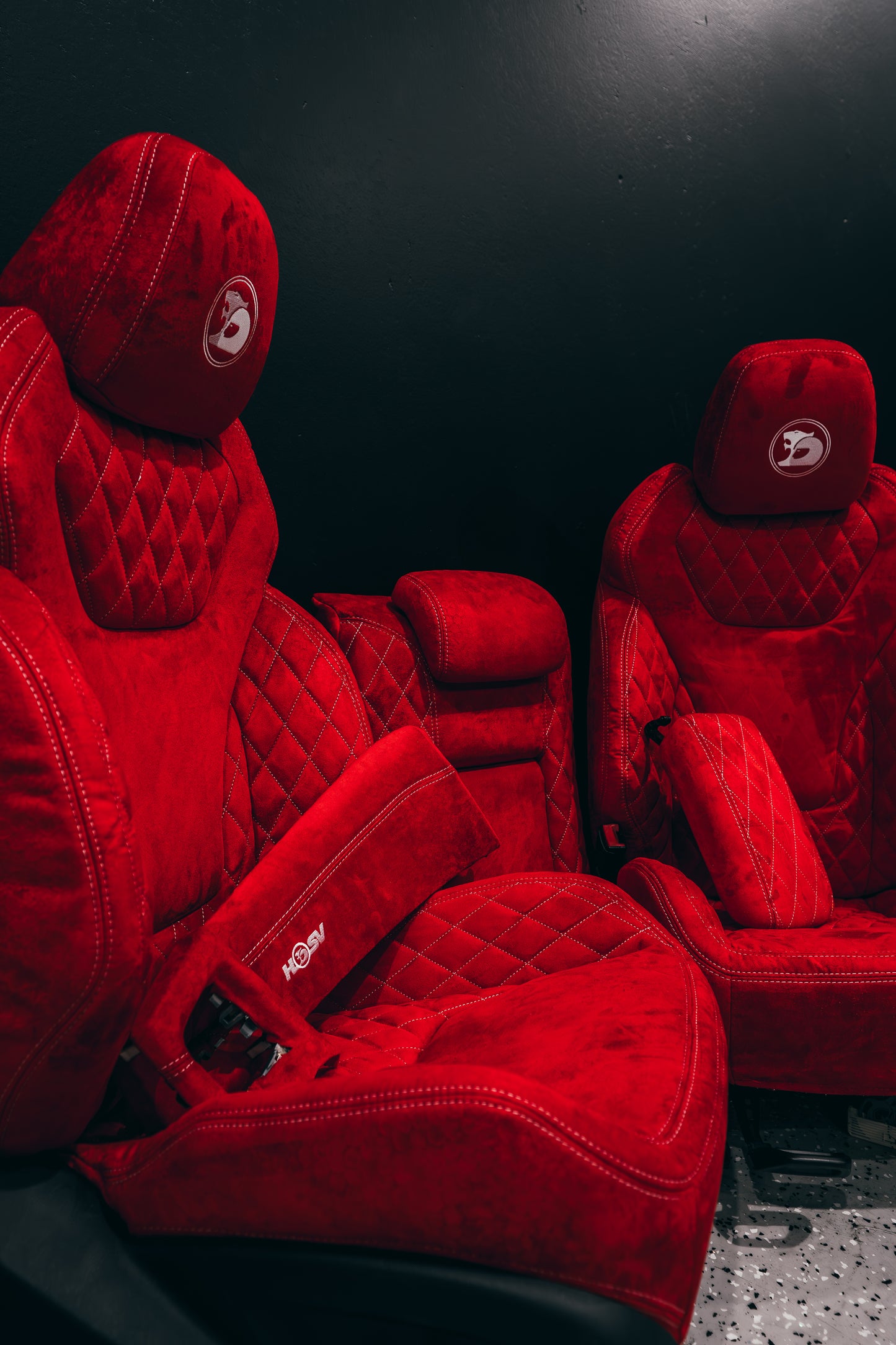 CUSTOM HSV STYLE INTERIOR - VF COMPLETE