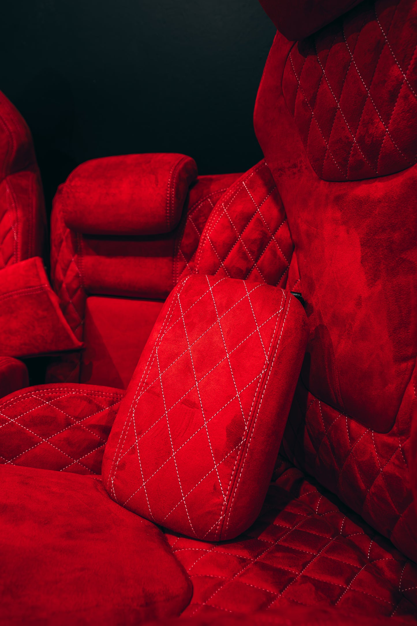 CUSTOM HSV STYLE INTERIOR - VF COMPLETE
