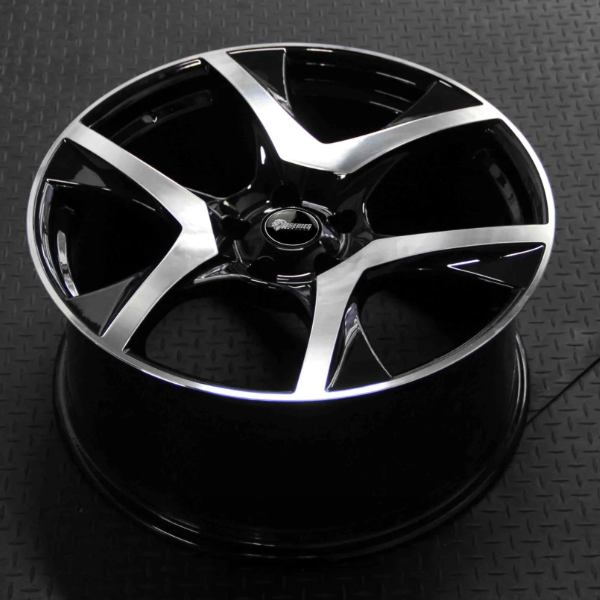 20-22" HSV VF R8