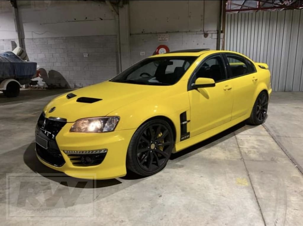E3 Series SV Performance 20 inch Gloss Black VE VF REPLICA Wheel and Tyre Packages