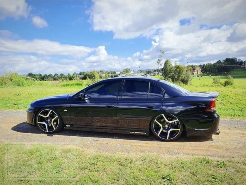 GEN-F2 Clubsport R8 20 inch Black Machined REPLICA Wheels (PRE-VE)