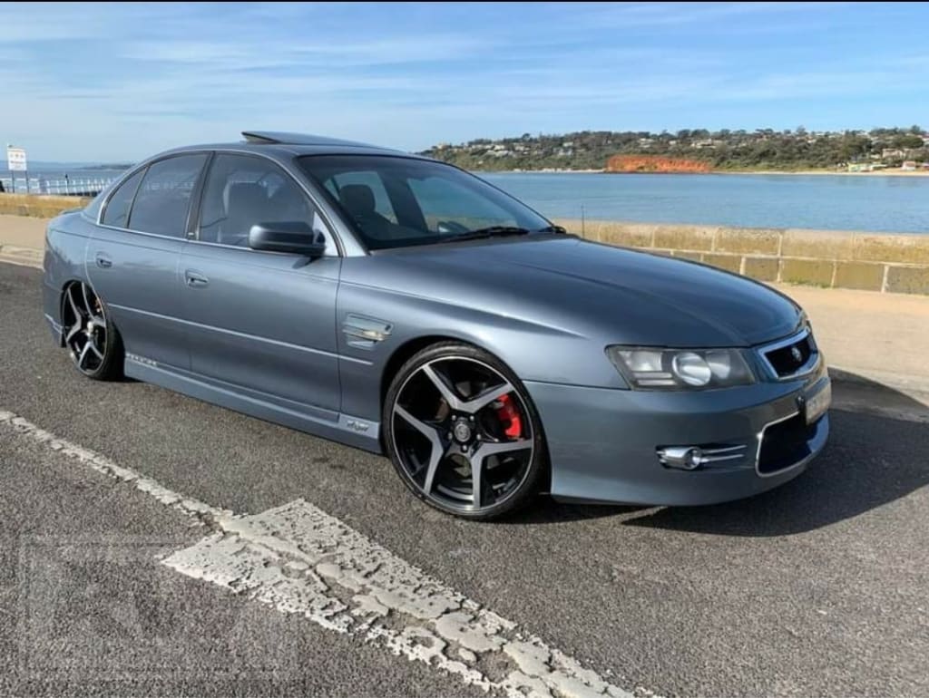 GEN-F2 Clubsport R8 20 inch Black Machined REPLICA Wheels (PRE-VE)