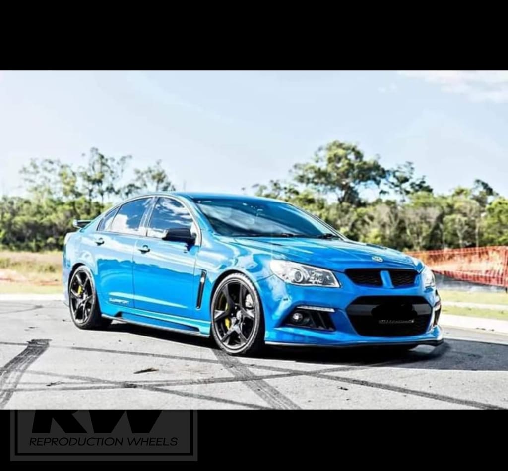 GEN-F2 Clubsport R8 20 inch Gloss Black REPLICA Wheels