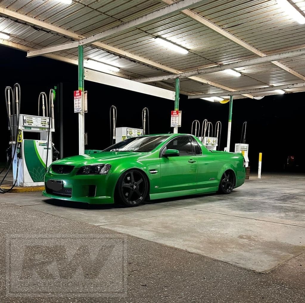 HSV VL Group A SS WALKINSHAW 22 inch Gloss Black REPLICA Wheels