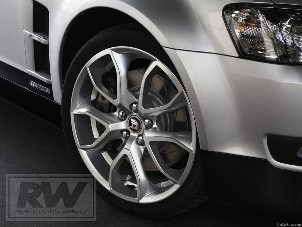 LS3 E-Series Pentagon 20 inch Silver Machined VE VF REPLICA Wheel and Tyre Packages