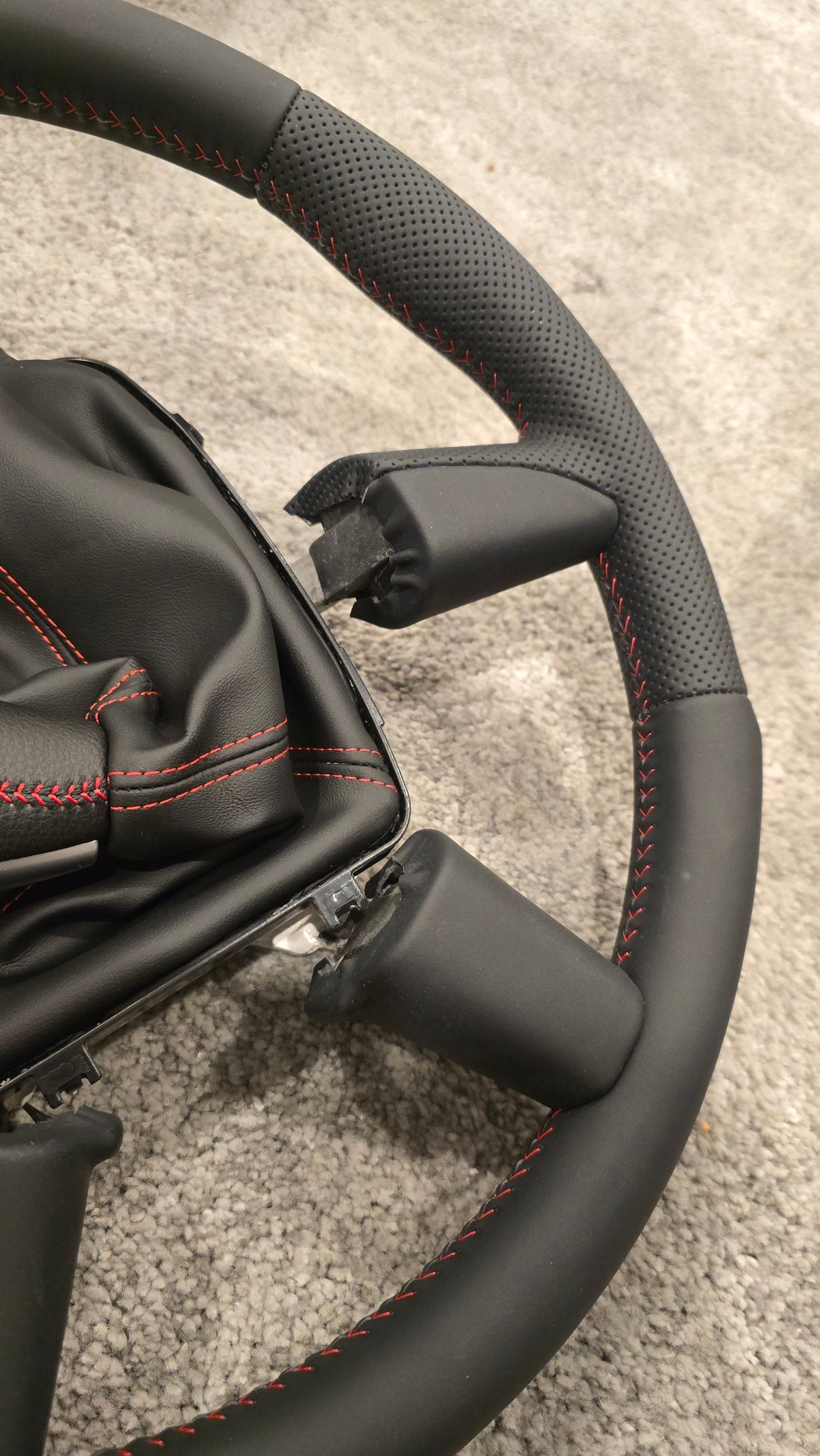 VY-VZ HSV Steering wheel