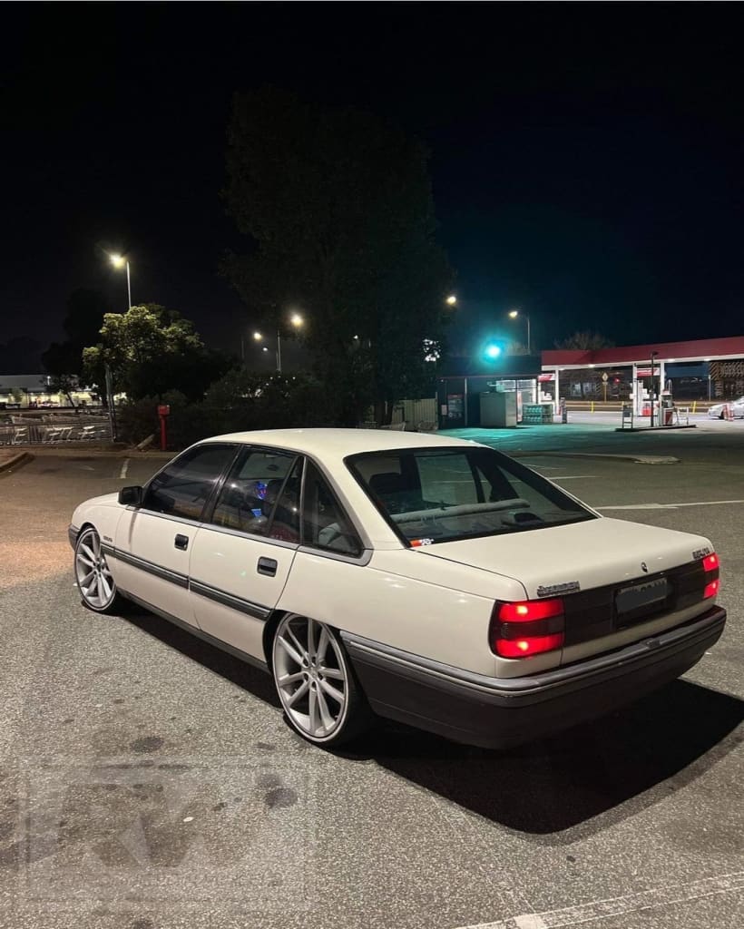 Supersports 20 inch Silver REPLICA Wheels (PRE-VE)