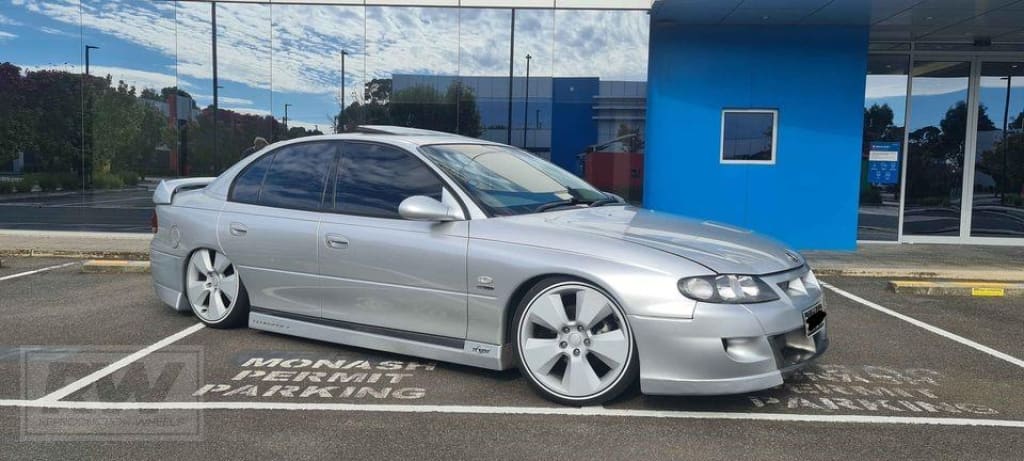 VY Senator Signature 19 inch Silver REPLICA Wheels